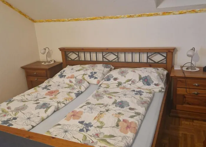 Am Stadtrand Sankt Poelten