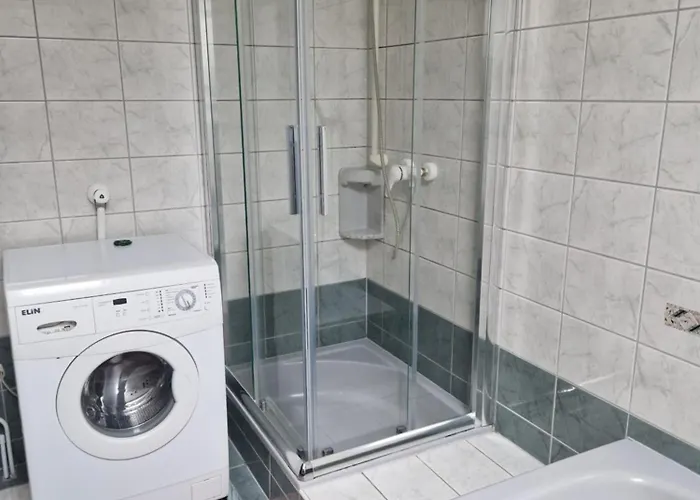 Lägenhet Am Stadtrand Sankt Poelten